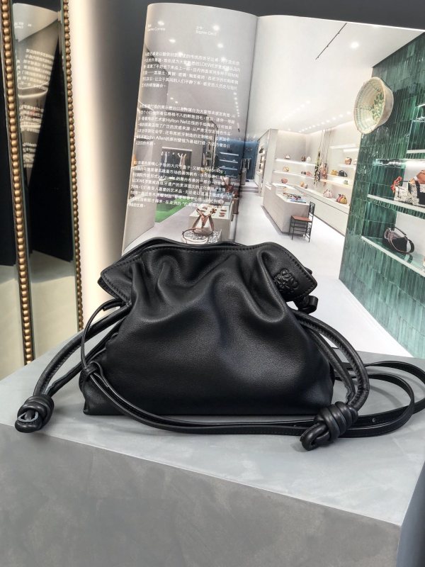 Mini Flamenco clutch in nappa calfskin“22.5*18*9CM”-006=