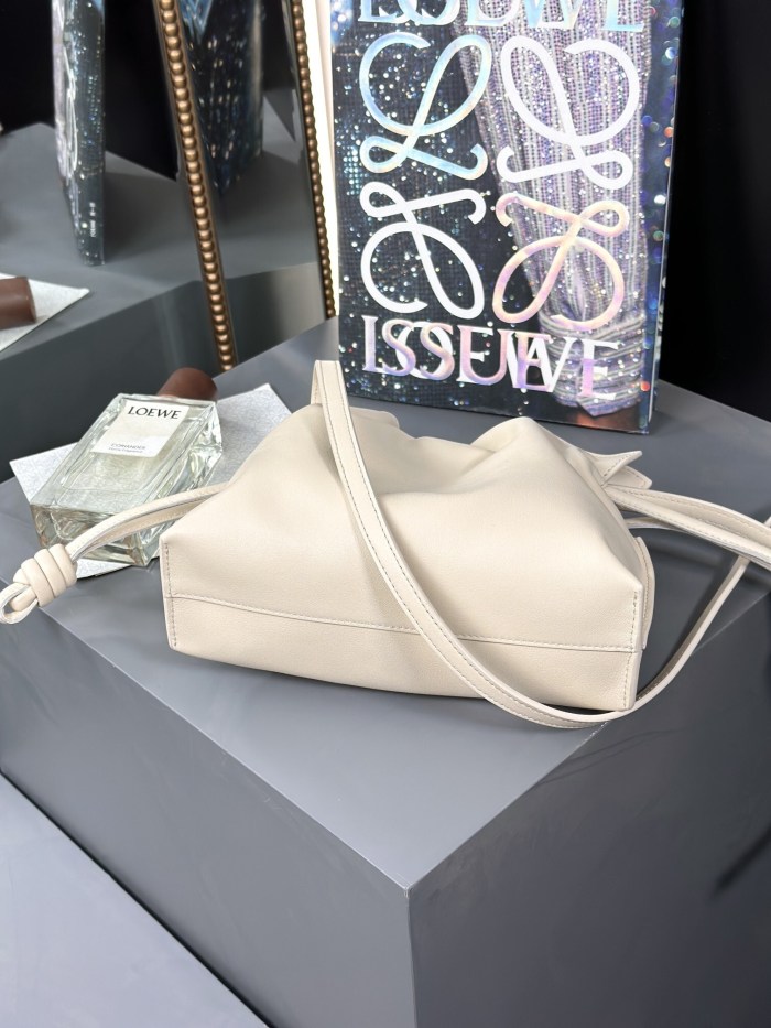 Mini Flamenco clutch in nappa calfskin“22.5*18*9CM”-006=