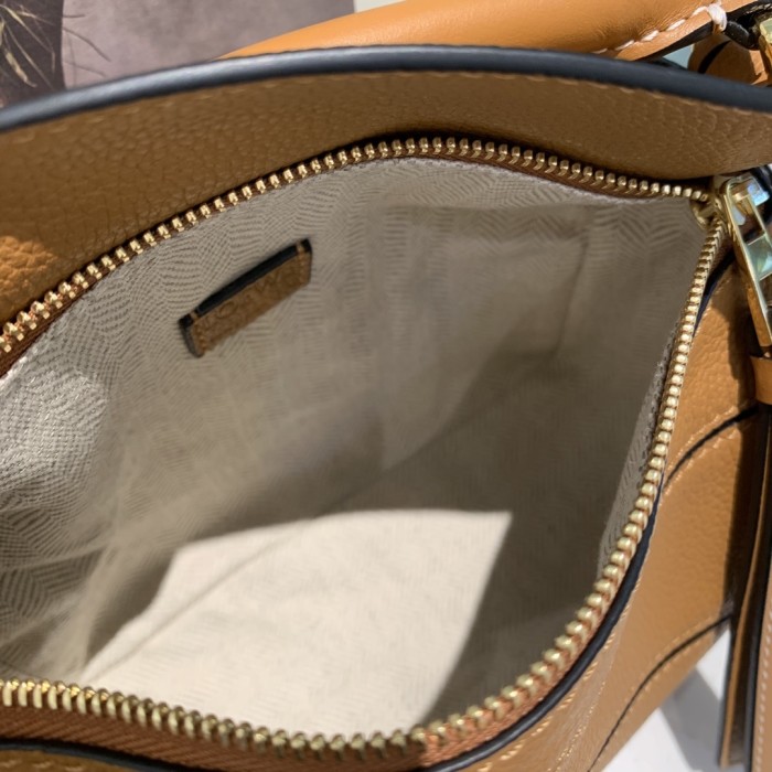 Mini Puzzle bag in soft grained calfskin“18*12.5*8CM”-085=