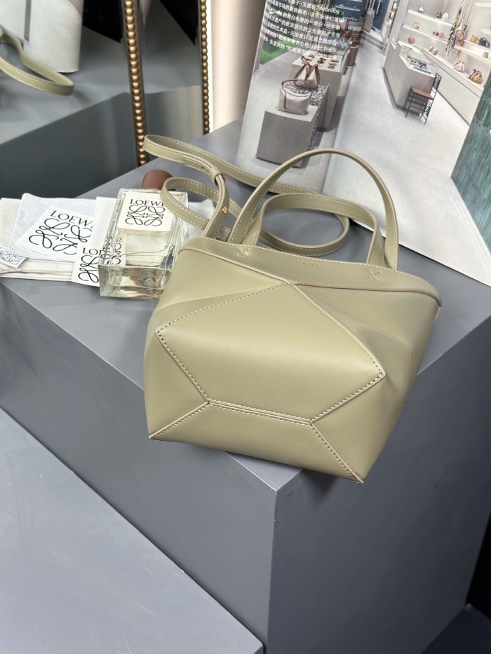Mini Puzzle Fold tote in soft grained calfskin“20*16.5*9.5CM”-085=