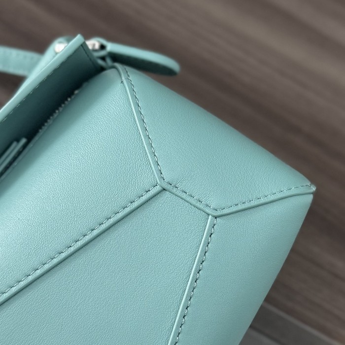 Puzzle Edge Bag In Soft Grained Calfskin“18*12.5*8CM”-035=