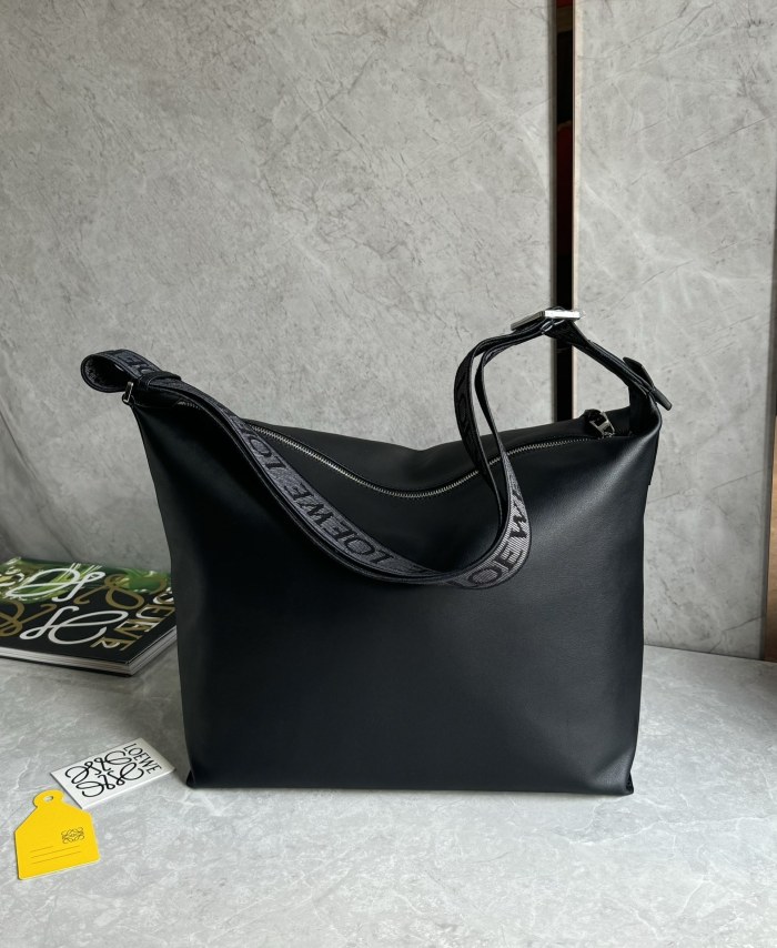 Cubi crossbody bag in supple smooth calfskin and jacquard“44*30*18CM”-068=