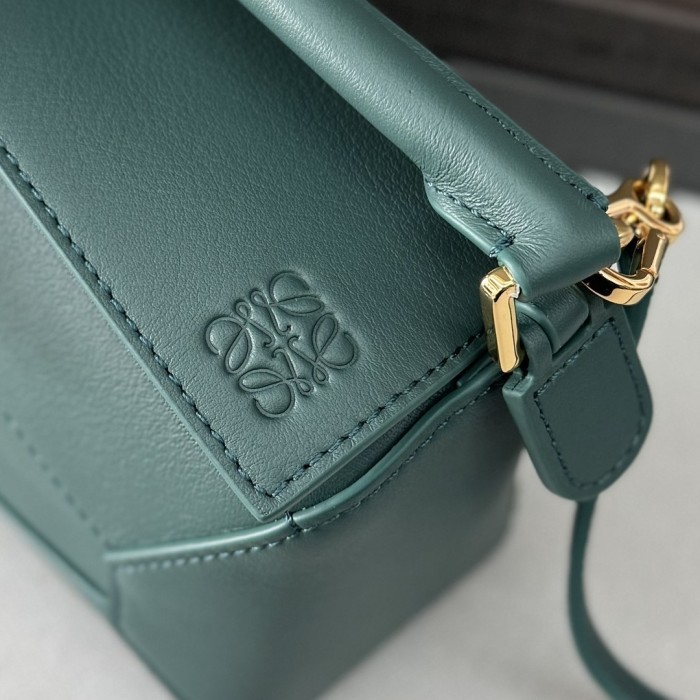 Puzzle Edge Bag In Soft Grained Calfskin“18*12.5*8CM”-035=