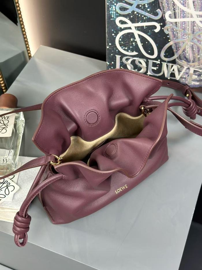 Mini Flamenco clutch in nappa calfskin“22.5*18*9CM”-006
