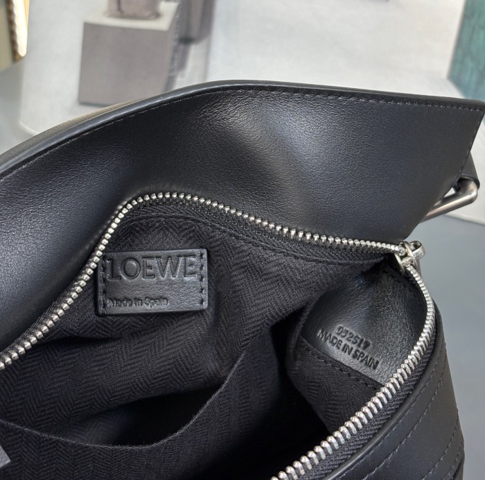 Small Puzzle Biker bag in shiny calfskin“24*16*10CM”-038=