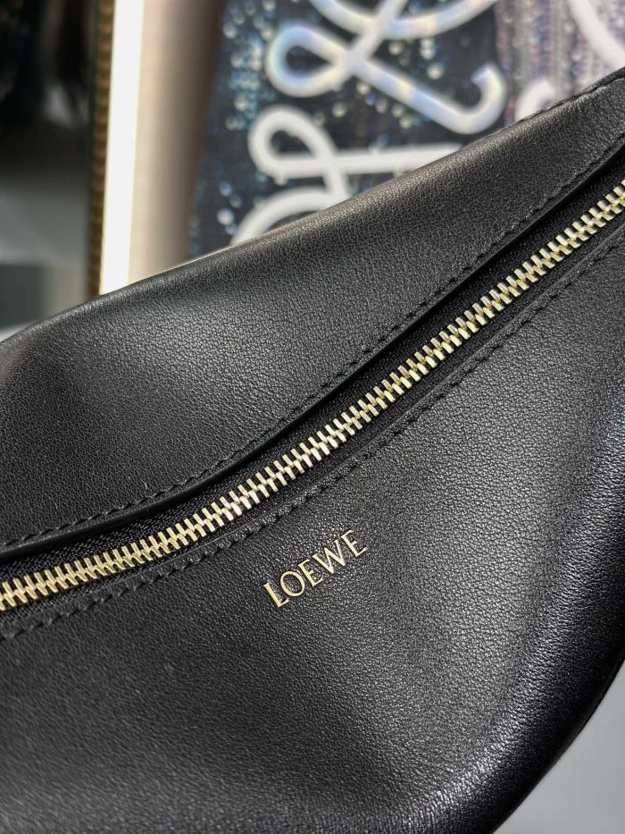 Puzzle Fold pouch in shiny nappa calfskin“23*15.5*6.5CM”-055=