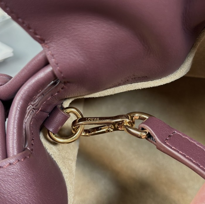 Mini Flamenco clutch in nappa calfskin“22.5*18*9CM”-006=