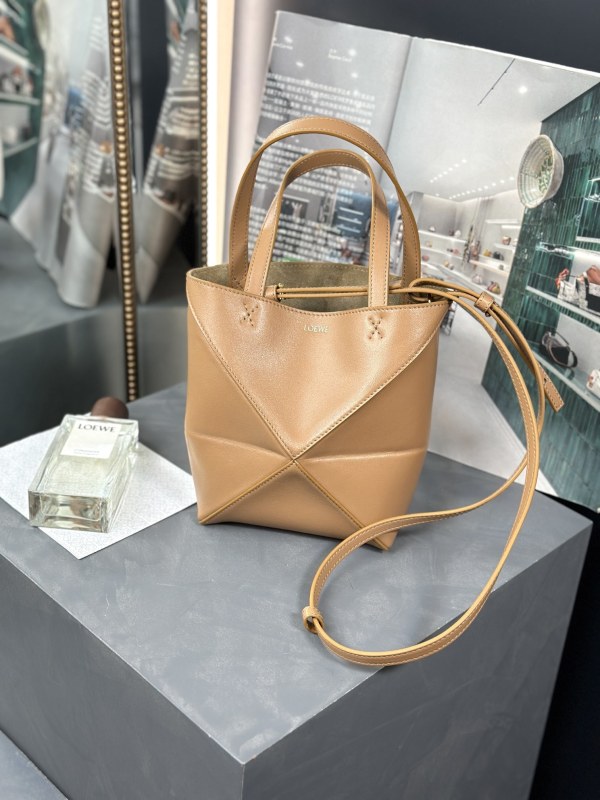 Mini Puzzle Fold tote in shiny calfskin“20*16.5*9.5CM”-085=