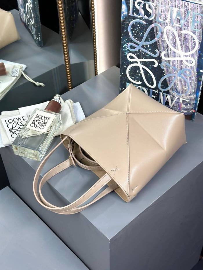 Mini Puzzle Fold tote in shiny calfskin“20*16.5*9.5CM”-085=
