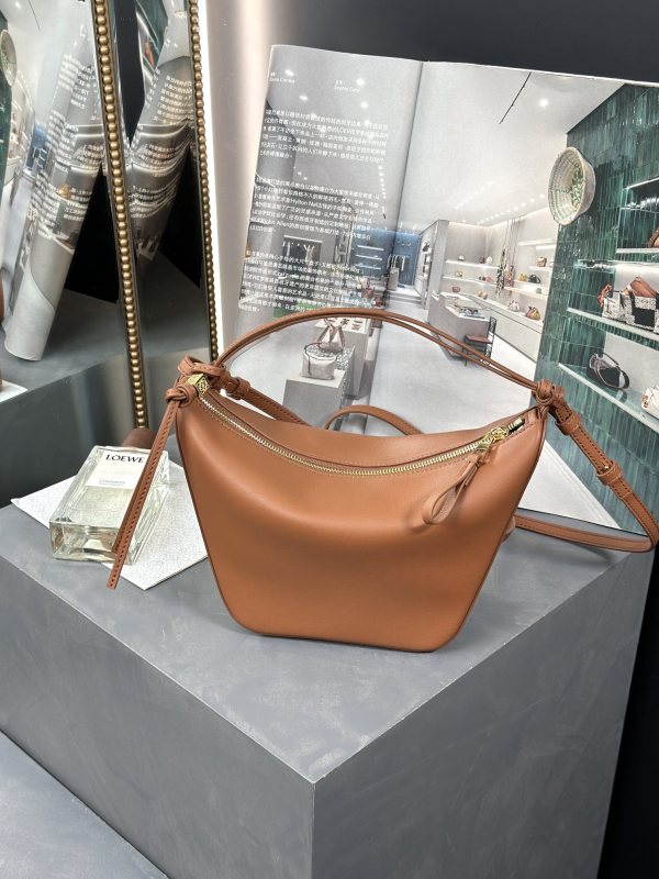 Mini Hammock hobo in classic calfskin“28*17*9.5CM”-006=