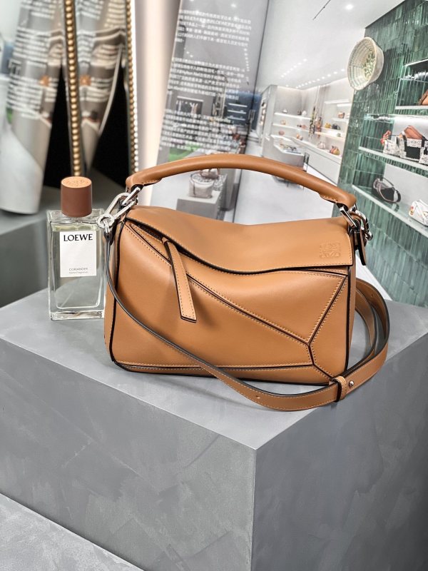 Small Puzzle bag in classic calfskin“24*14*11CM”-066=