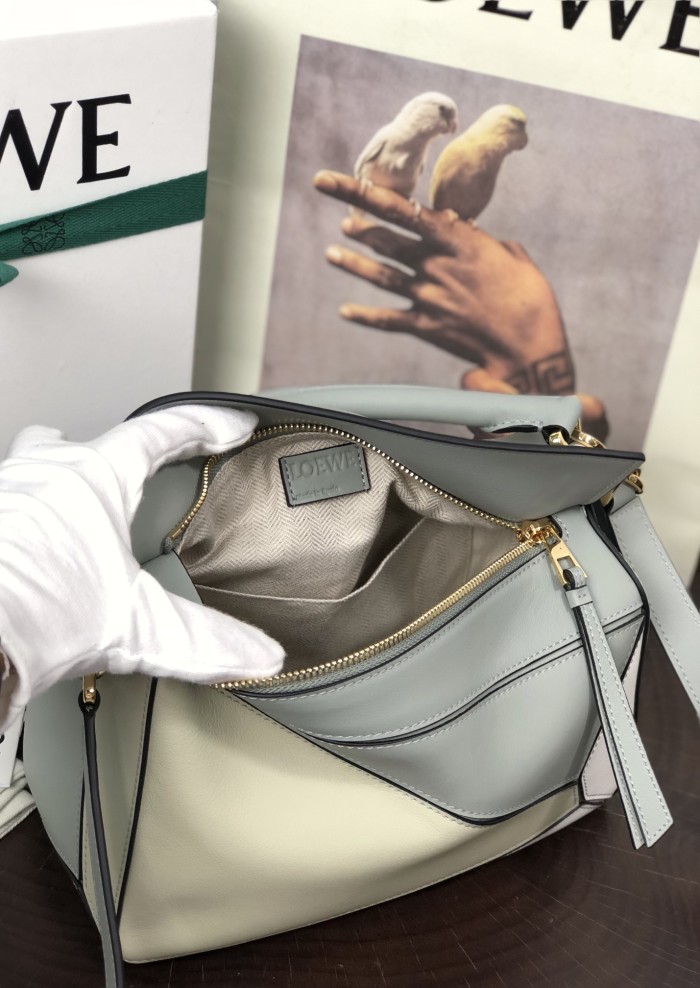 Small Puzzle bag in classic calfskin“24*14*11CM”-066=