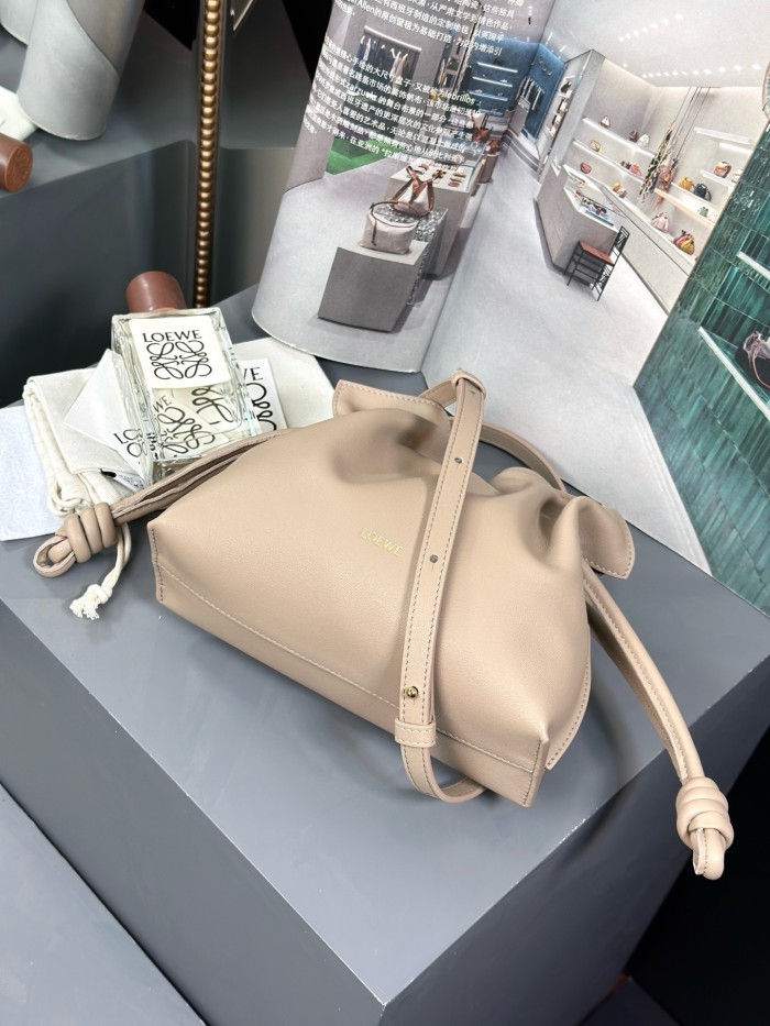 Mini Flamenco clutch in nappa calfskin“22.5*18*9CM”-006=