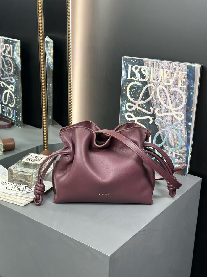 Mini Flamenco clutch in nappa calfskin“22.5*18*9CM”-006