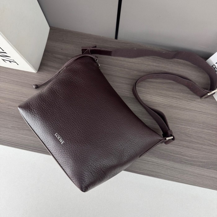Small Cubi crossbody bag in supple grained calfskin“29*22*10.5CM”-056=
