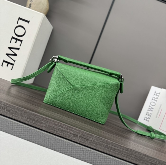 Puzzle Edge Bag In Soft Grained Calfskin“18*12.5*8CM”-035=