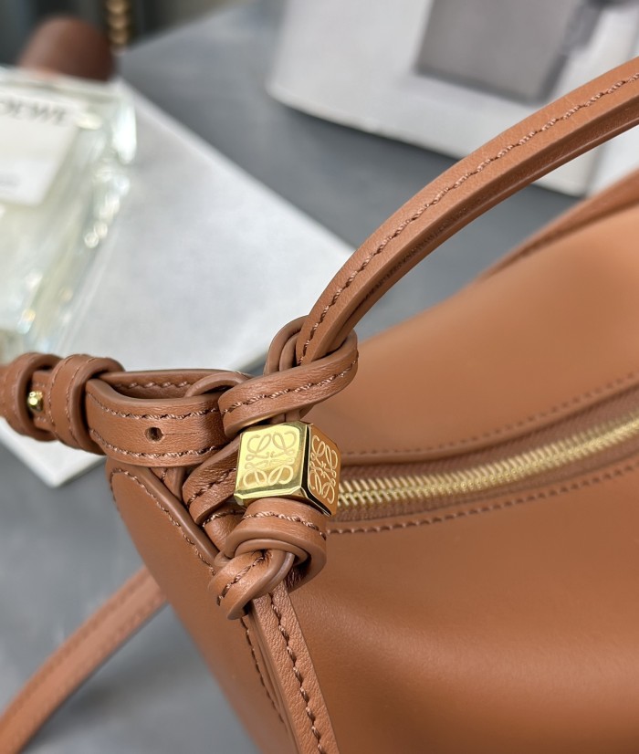 Mini Hammock hobo in classic calfskin“28*17*9.5CM”-006=