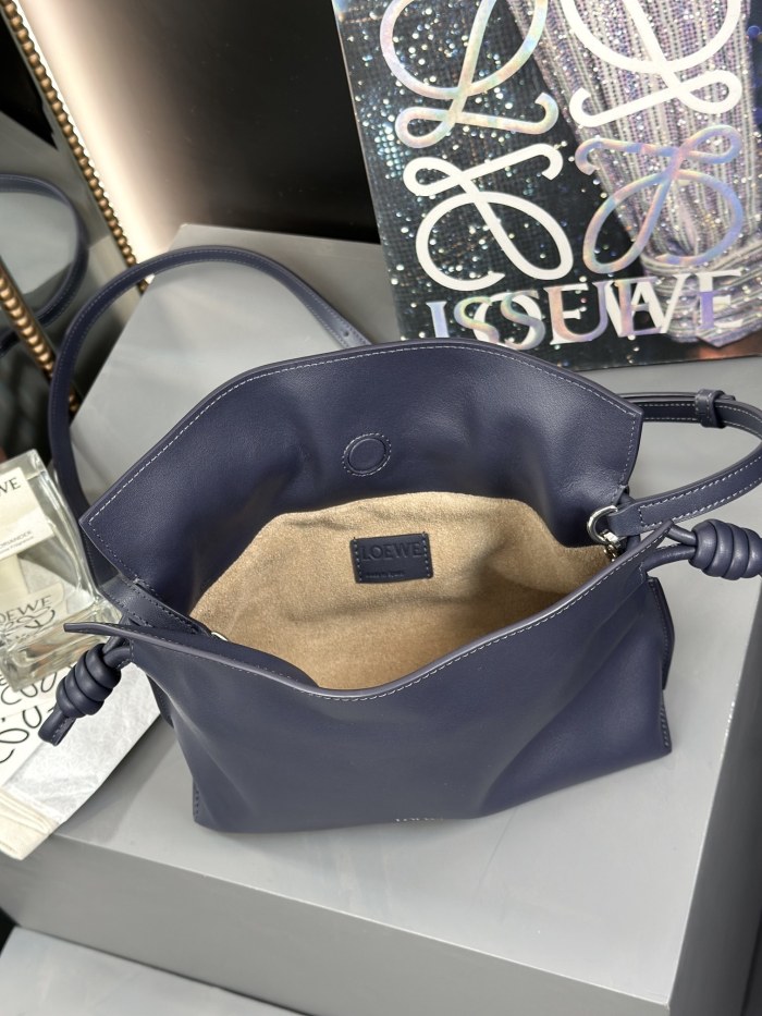Mini Flamenco clutch in nappa calfskin“22.5*18*9CM”-006=