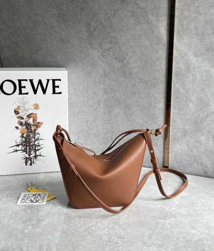 Hammock Hobo In Classic Calfskin“28*17*9.5CM”-067=