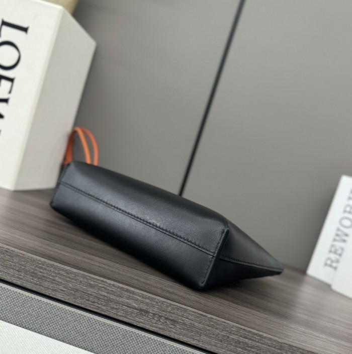 Knot T Pouch In Shiny Nappa Calfskin“22.5*15.5*5.5CM”-063=