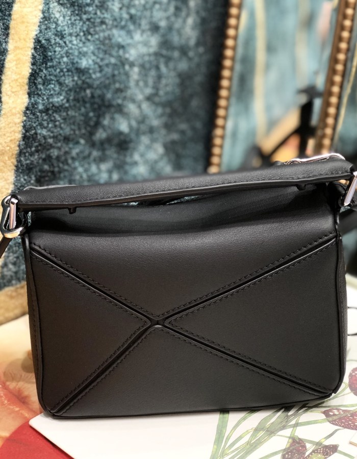 Mini Puzzle bag in classic calfskin“18*12.5*8CM”-085=