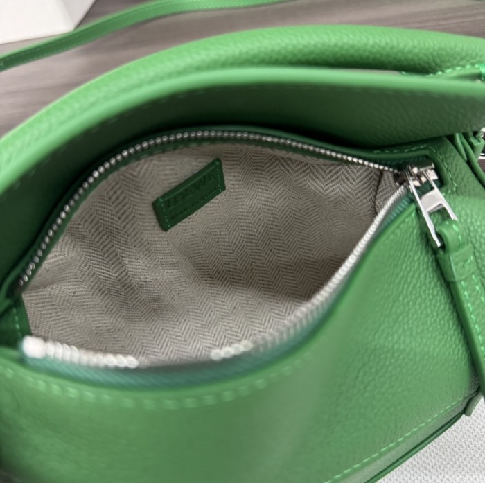 Puzzle Edge Bag In Soft Grained Calfskin“18*12.5*8CM”-035=