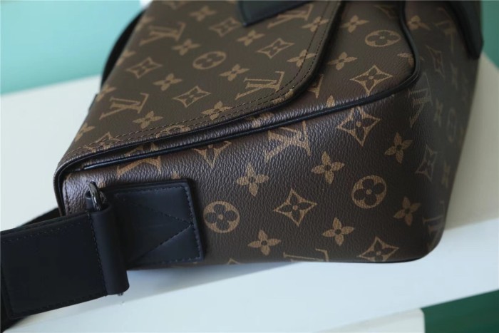Montsouris Crossbody Bag “34*19*11CM” 026