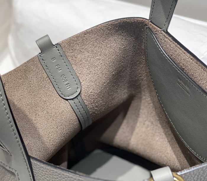 Hermes In-The-Loop 18 Clemence Leather“19.5*18*12CM”-0221=