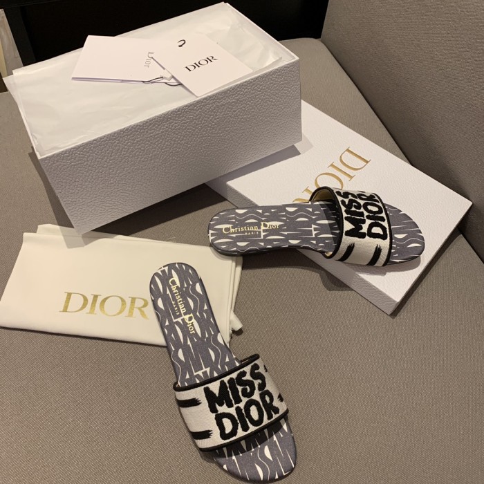 Dway SLIDES （Female）35-41=