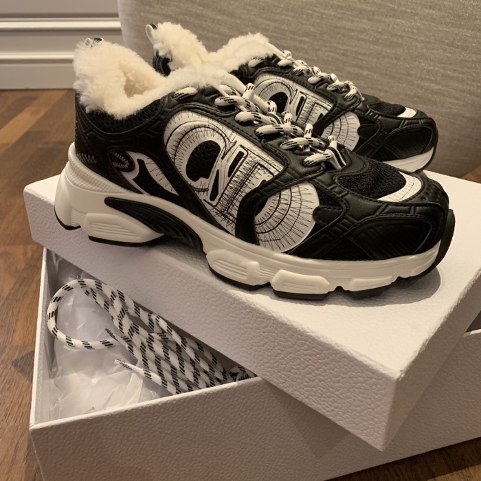 CHRONO SNEAKER (Female)35-41=