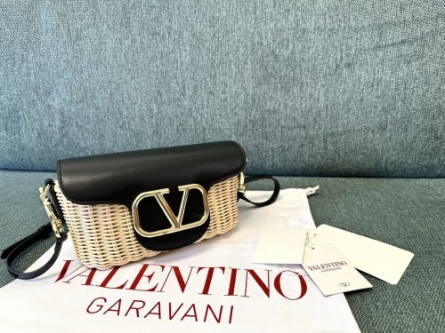 LOCò VLOGO Raffia Shoulder Bag“21.5*10*6CM”-036=