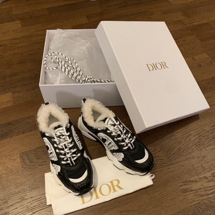 CHRONO SNEAKER (Female)35-41=