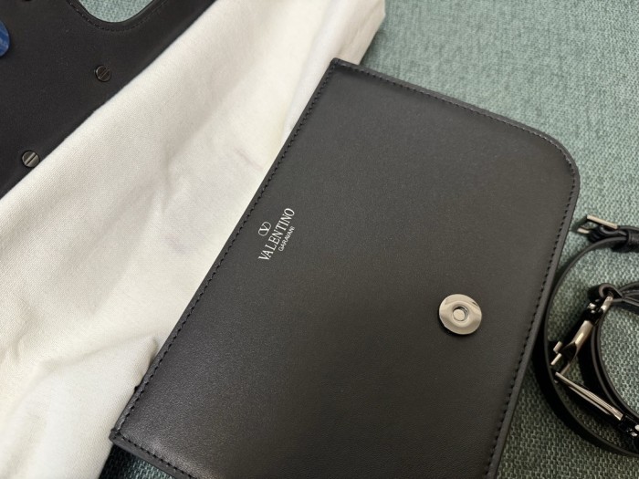 LocòShoulder Bag“22*16*7CM”-007=