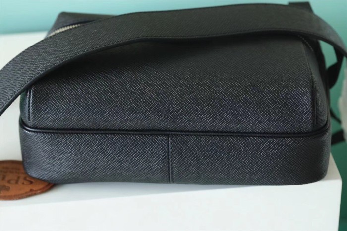 Outdoor Crossbody Bag “20*13*5CM” 065