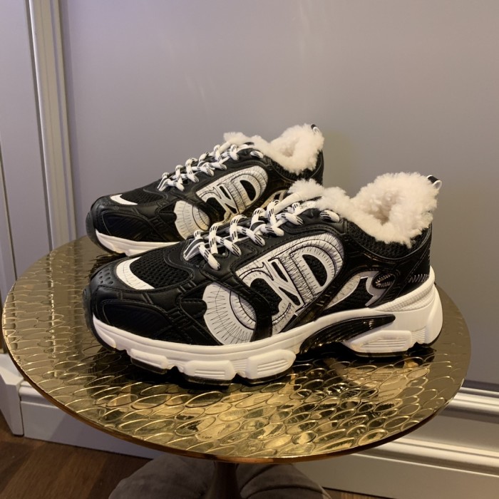 CHRONO SNEAKER (Female)35-41=
