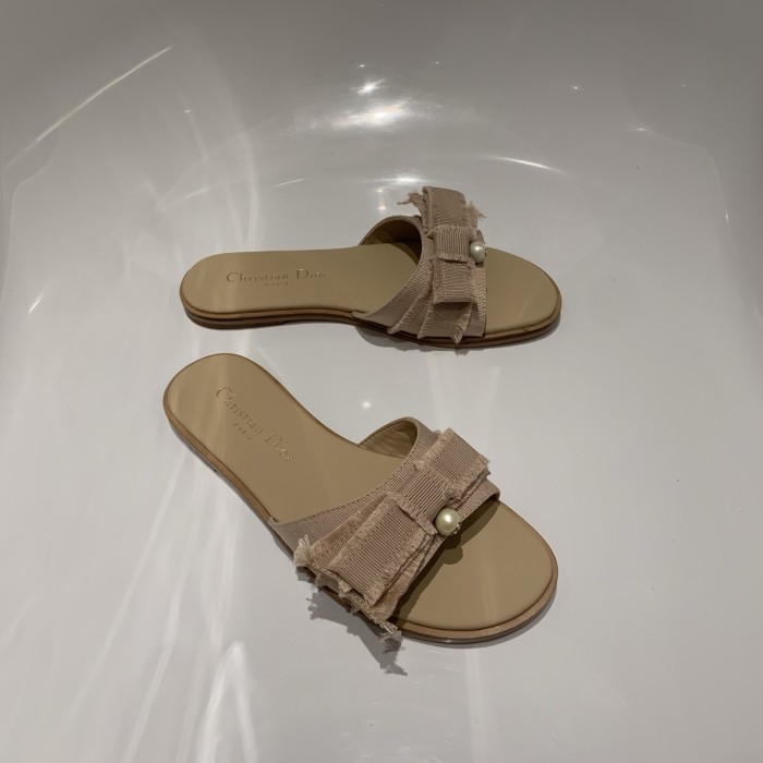 Adiorable SLIDES （Female）35-41=