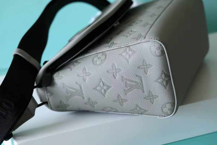 Pulse Crossbody Bag “26.6*17*11CM” 056