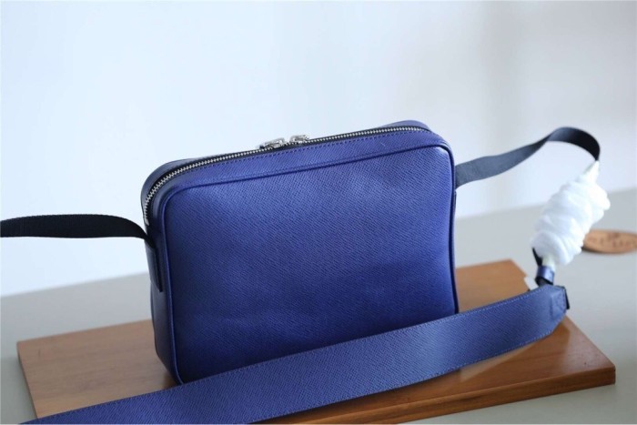 Outdoor Crossbody Bag “20*13*5CM” 065