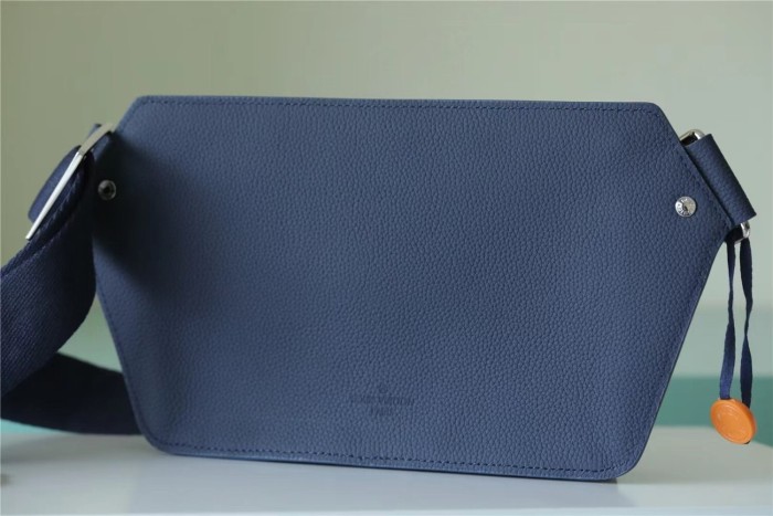 Takeoff Crossbody Bag “30*16*3CM” 095