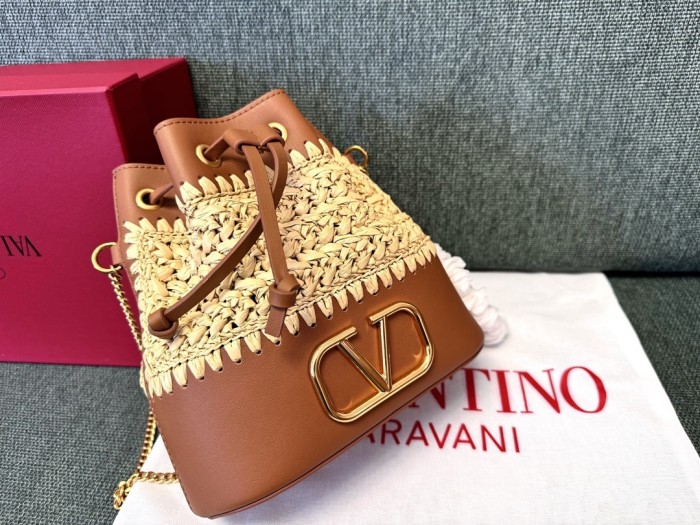 305USD Vlogo Raffia & LeatherBucket Bag“20*17*8CM”-037=