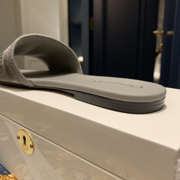 SLIDES （Female）34-41=