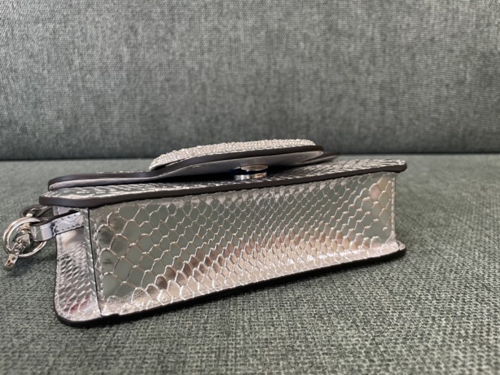 LOCò Shoulder Bag In Snake Leather“20*11*5CM”-007=