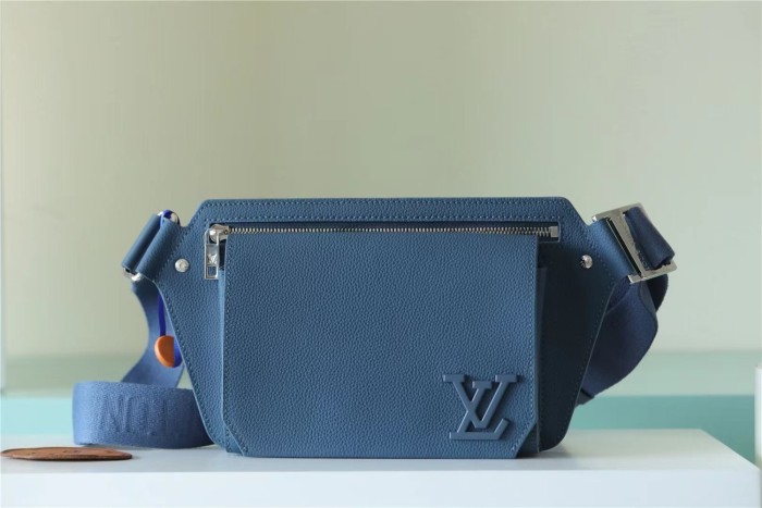 Takeoff Crossbody Bag “30*16*3CM” 095