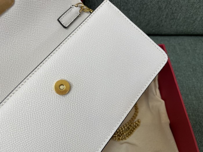 V Logo Signature Wallet Chain Bag“20*10.5*4CM”-075=