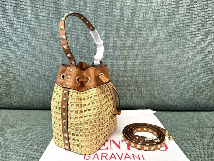 Rockstud Raffia Bucket Bag“18*16*11CM”-066=