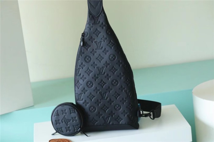 Duo Slingbag “42*20*6CM” 025