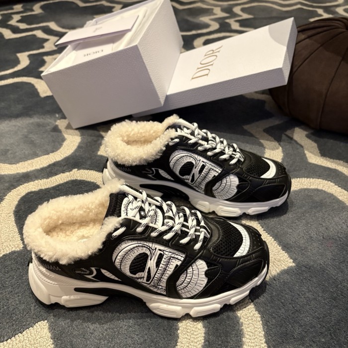 CHRONO SNEAKER (Female)35-41=