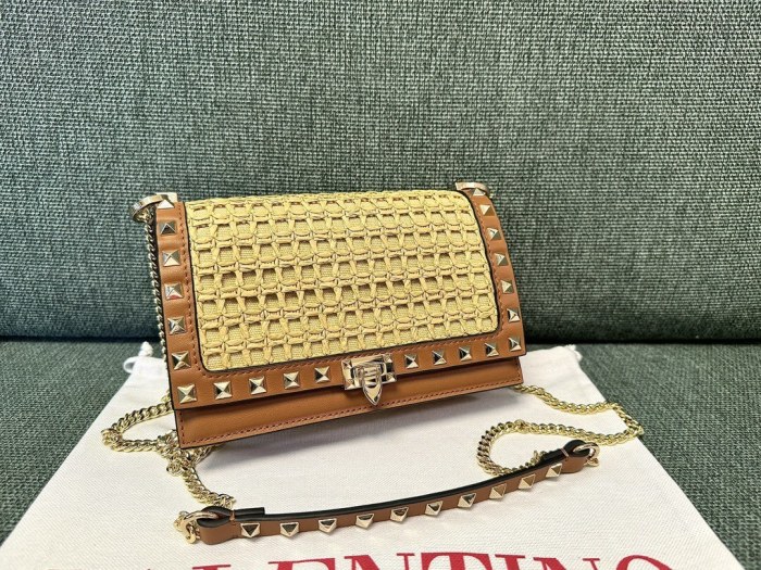 Rockstuds Pouch Raffia Wallet On Chain“18.5*12*4CM”-085=
