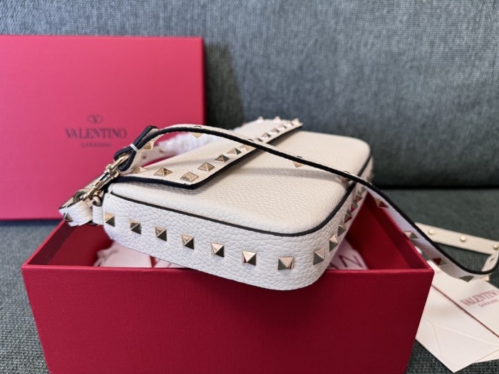 Rockstud Leather Mini Bag“19*13.5*3CM”-075=