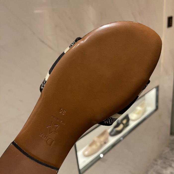 SLIDES （Female）34-41=